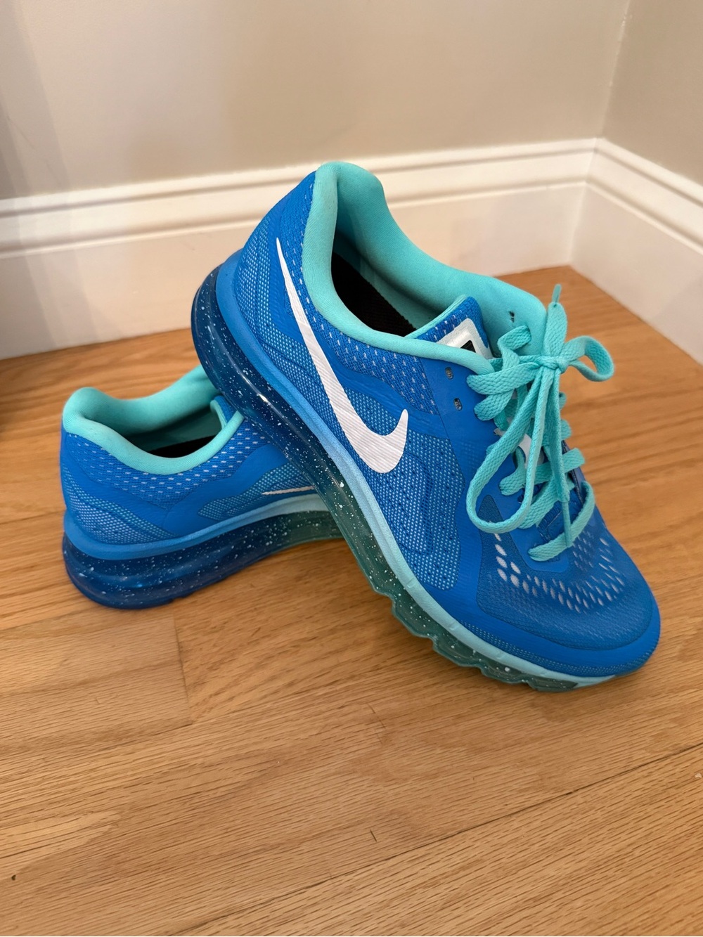Custom Nike Air Max iD Women’s Sneakers – Size 8